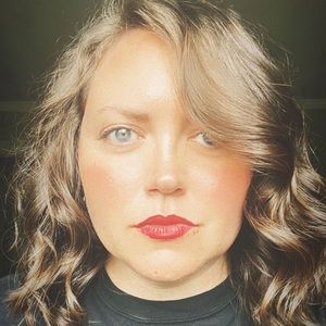 Meet your Posher, Courtney